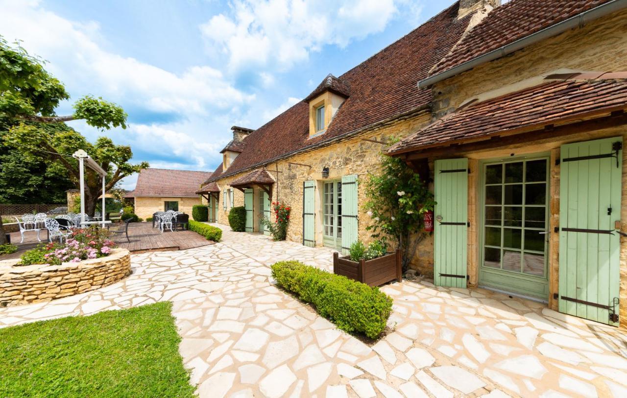 Hotel De La Ferme Lamy Meyrals Екстериор снимка