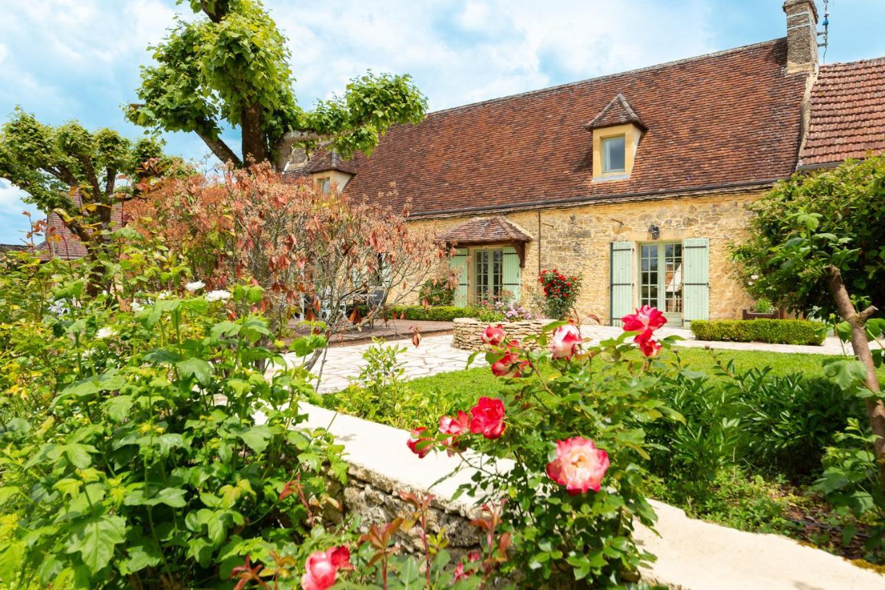 Hotel De La Ferme Lamy Meyrals Екстериор снимка